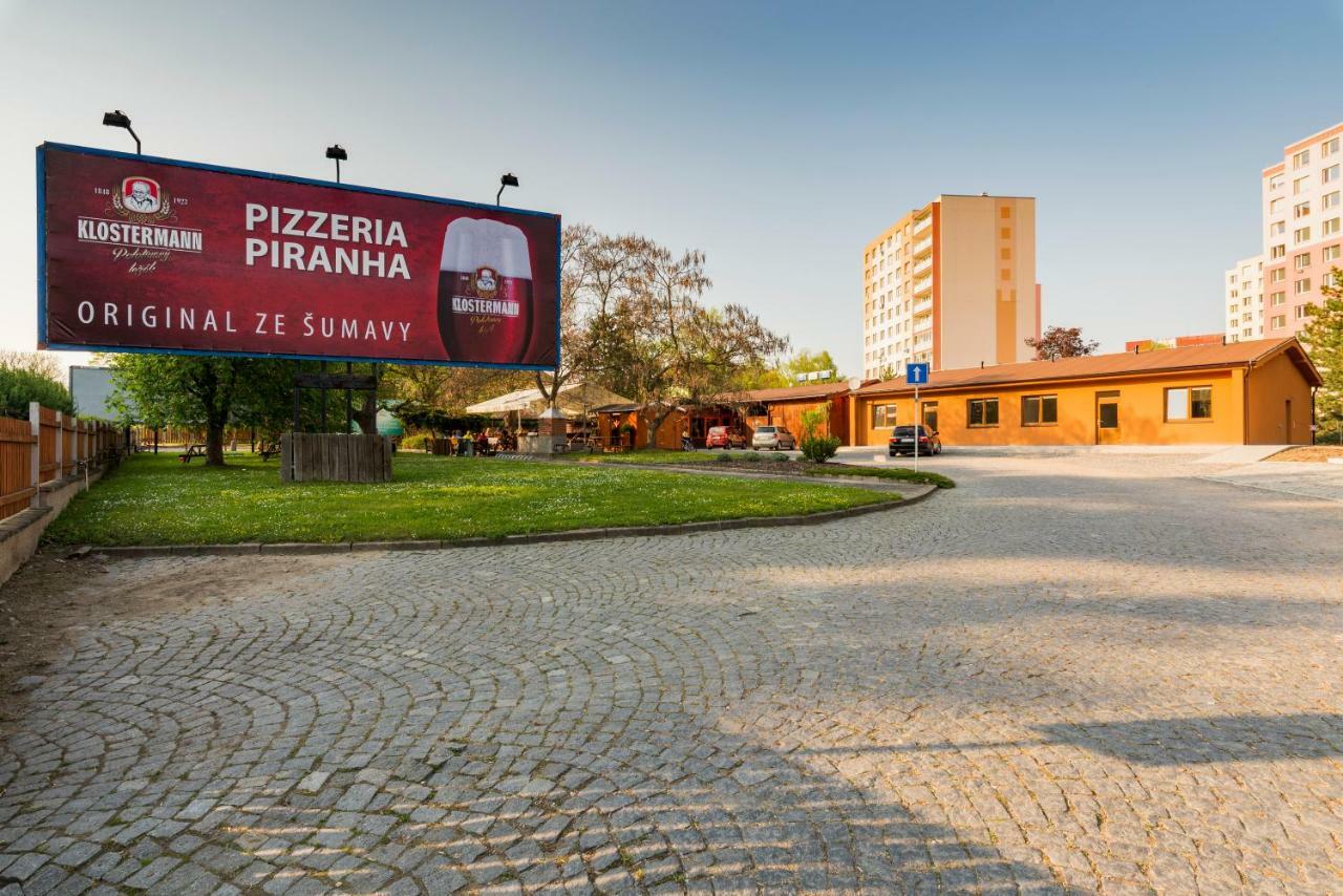 Penzion Piranha Mělník Екстериор снимка